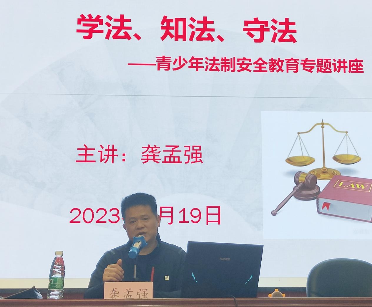 749ff79dae1a437ebdfed3d104e931cd.jpg